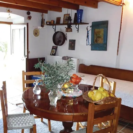 One-bedroom Holiday In *